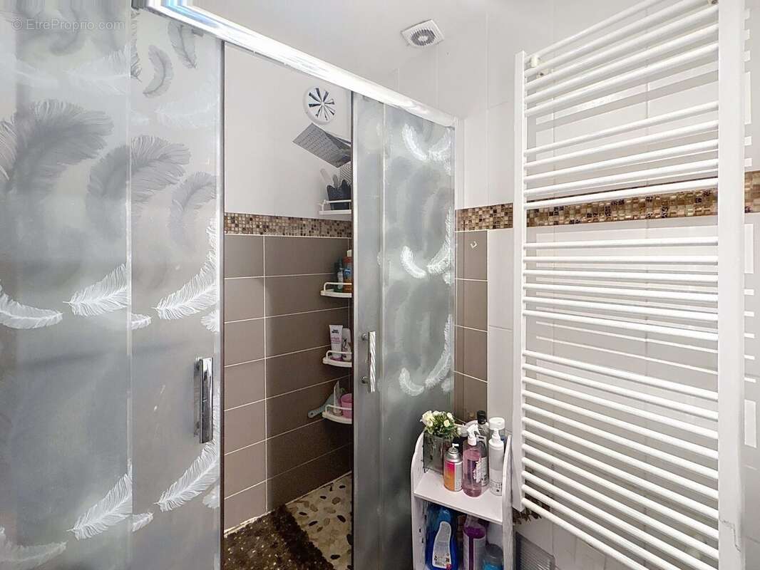 Appartement à L'HAY-LES-ROSES