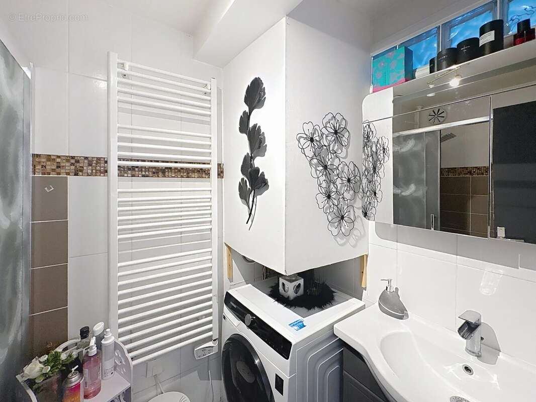 Appartement à L'HAY-LES-ROSES