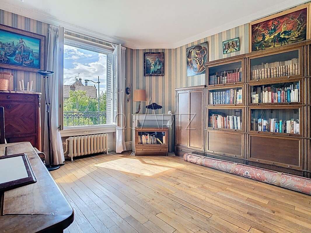 Maison à LE CHESNAY