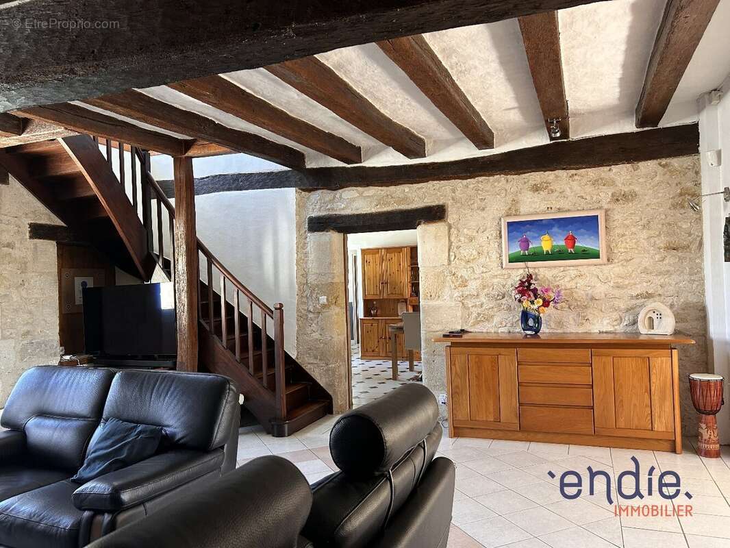 Maison à CHEMILLE-SUR-INDROIS