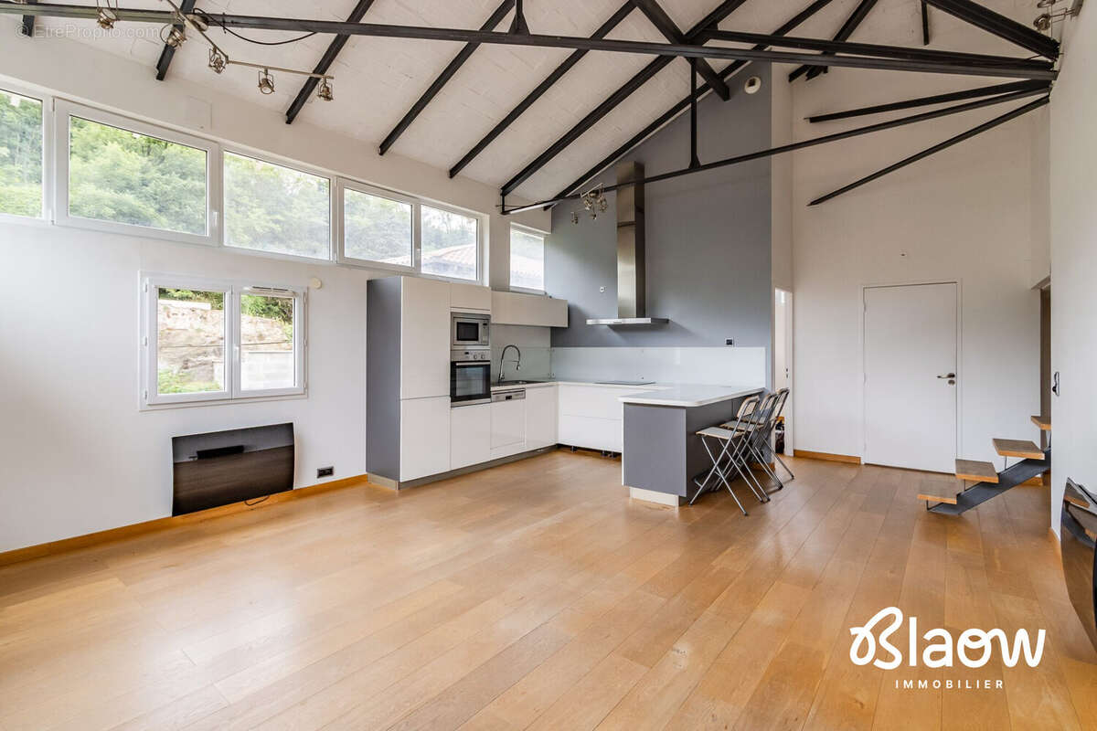 Appartement à SAINT-PAUL-EN-JAREZ