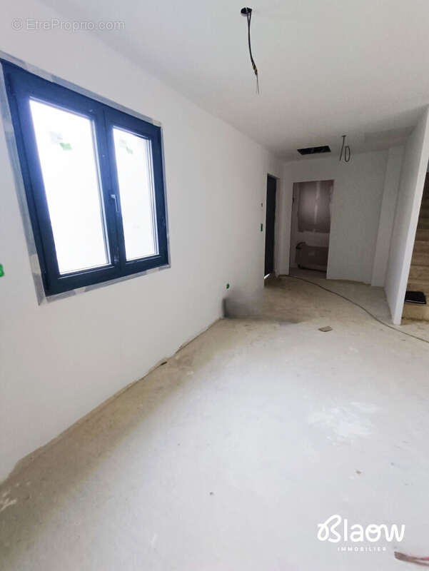 Maison à SAINT-LAURENT-DE-MURE