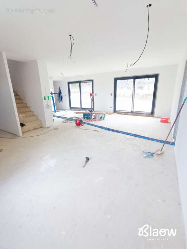 Maison à SAINT-LAURENT-DE-MURE