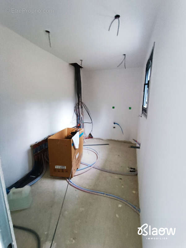 Maison à SAINT-LAURENT-DE-MURE