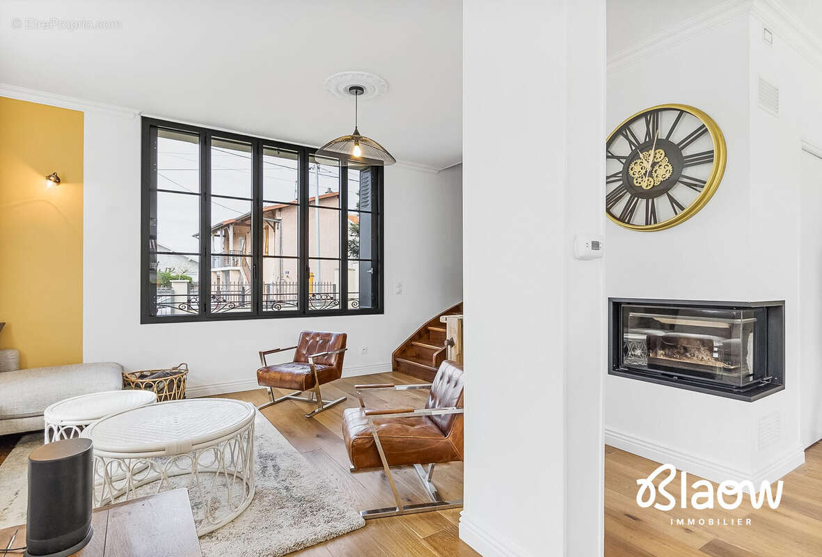 Maison à DECINES-CHARPIEU