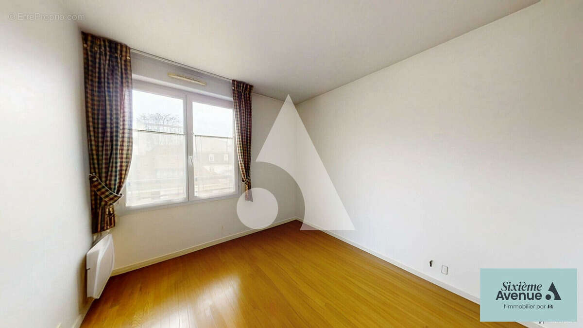 Appartement à LA GARENNE-COLOMBES