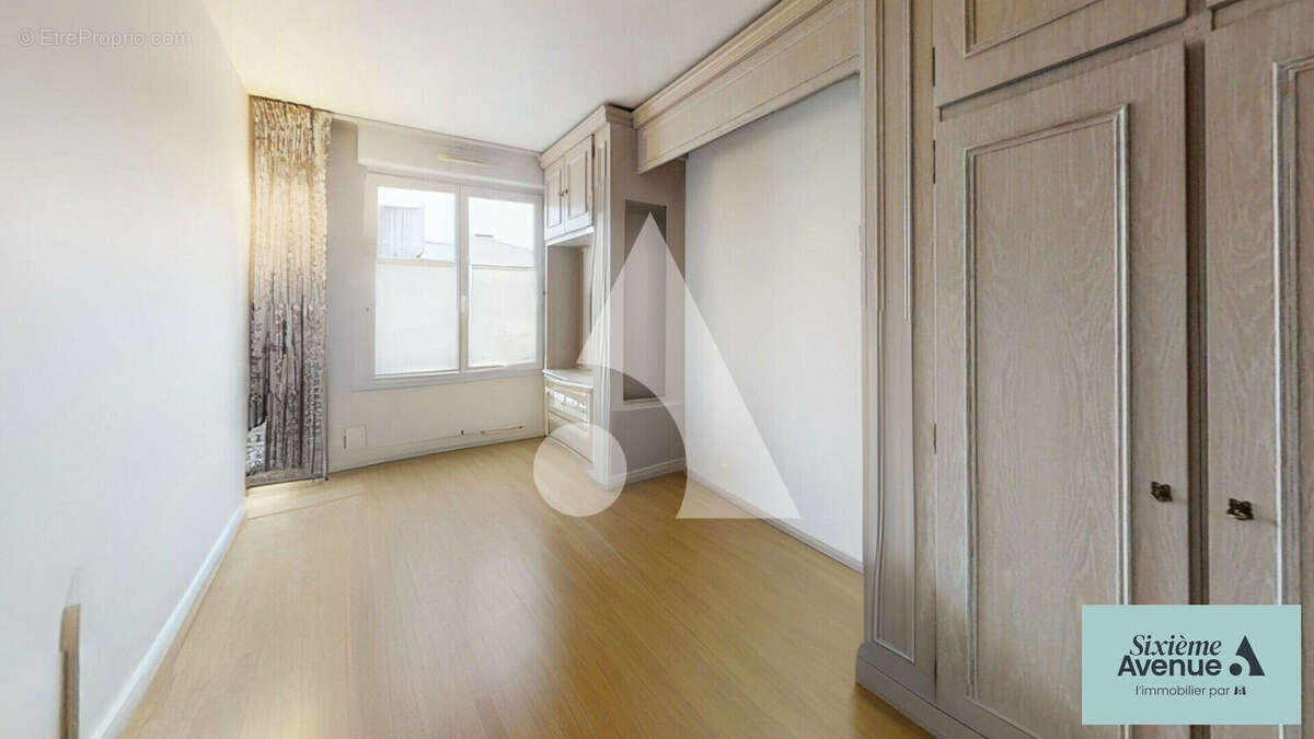 Appartement à LA GARENNE-COLOMBES