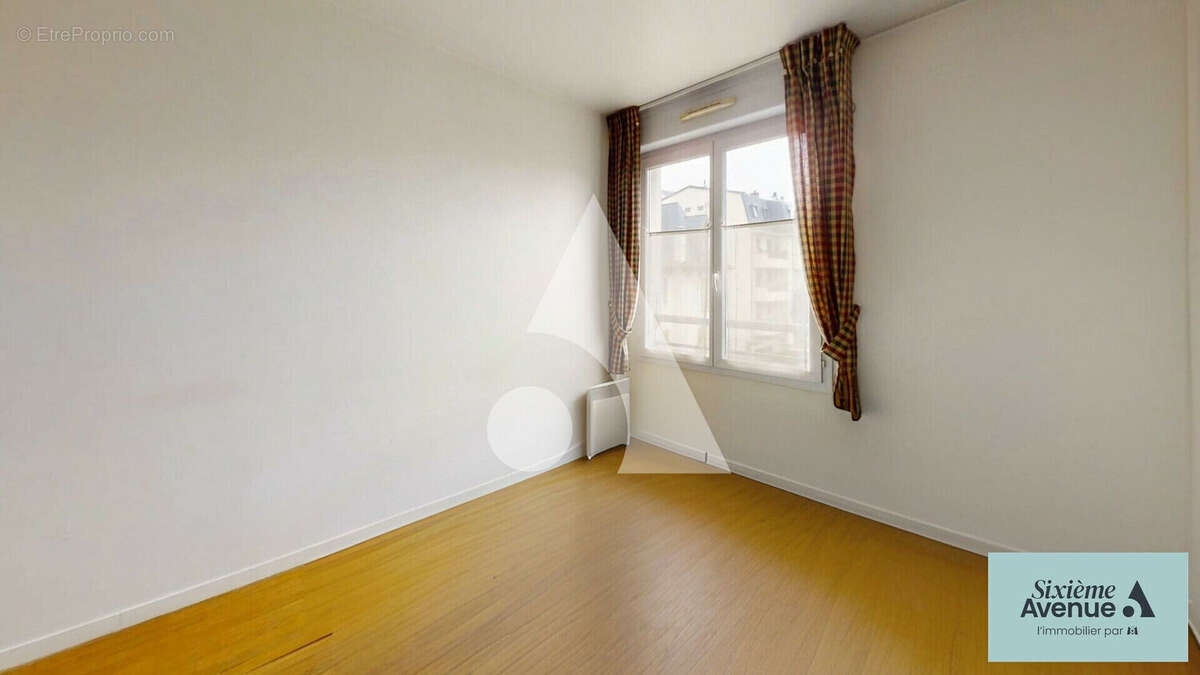 Appartement à LA GARENNE-COLOMBES