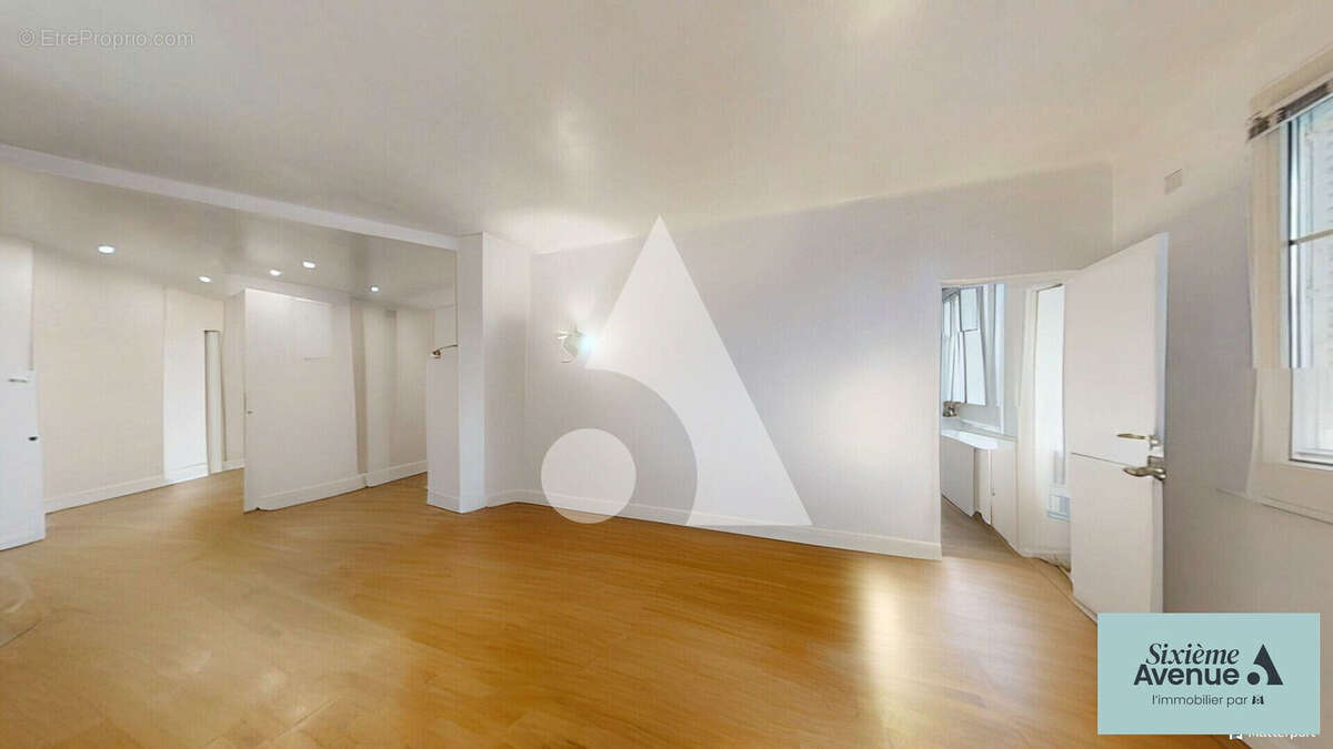 Appartement à LA GARENNE-COLOMBES