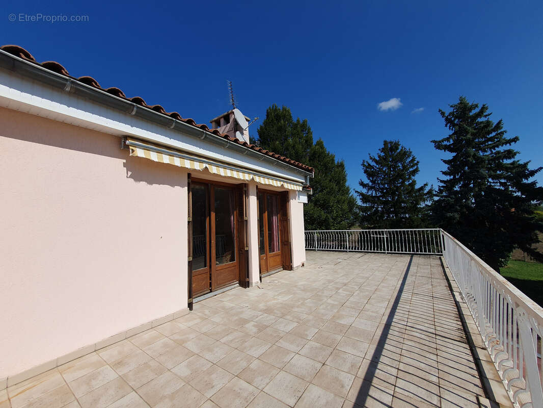 Maison à SAINT-MARTIN-LA-PLAINE