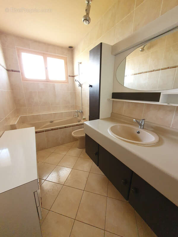 Maison à SAINT-MARTIN-LA-PLAINE