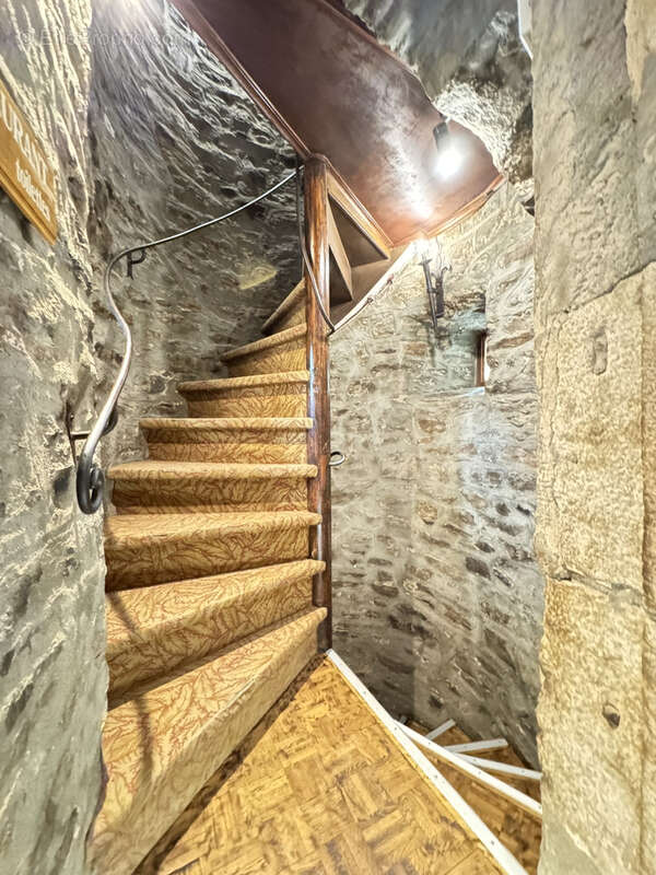 Maison à SAINTE-CROIX-EN-JAREZ