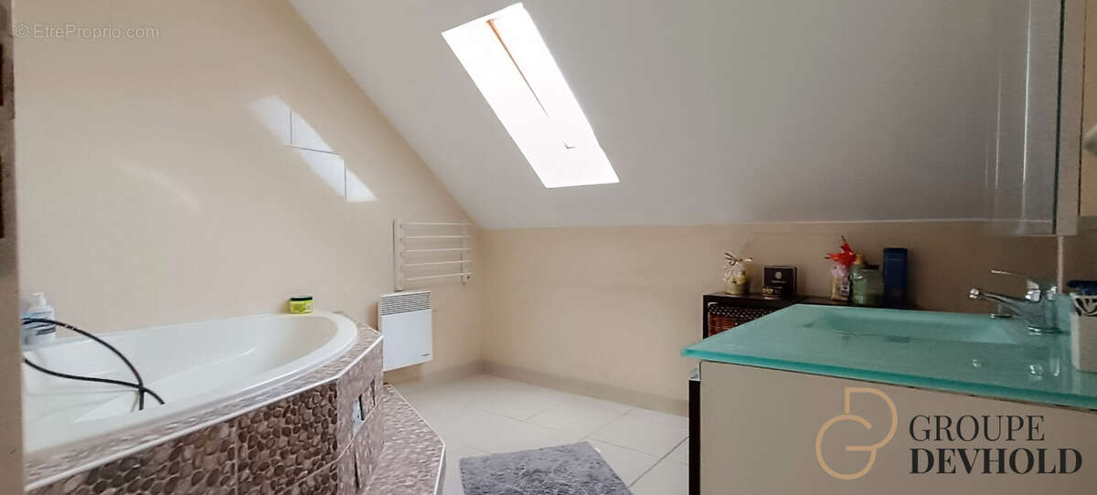 Maison à SAINT-LUBIN-DES-JONCHERETS