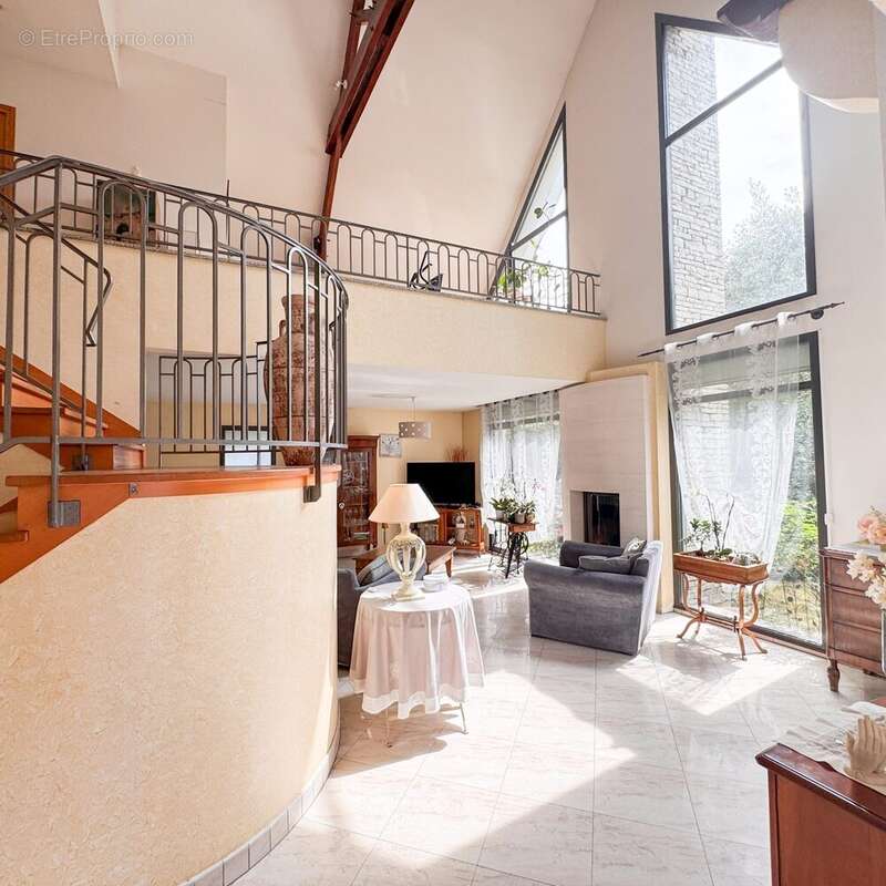 Maison à VILLEMOMBLE