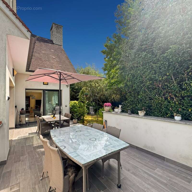 Maison à VILLEMOMBLE