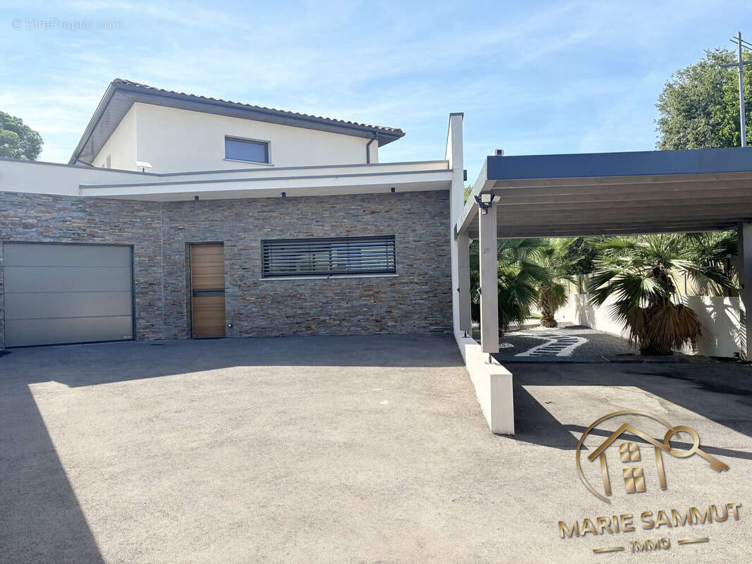 Maison à SAINT-AUNES