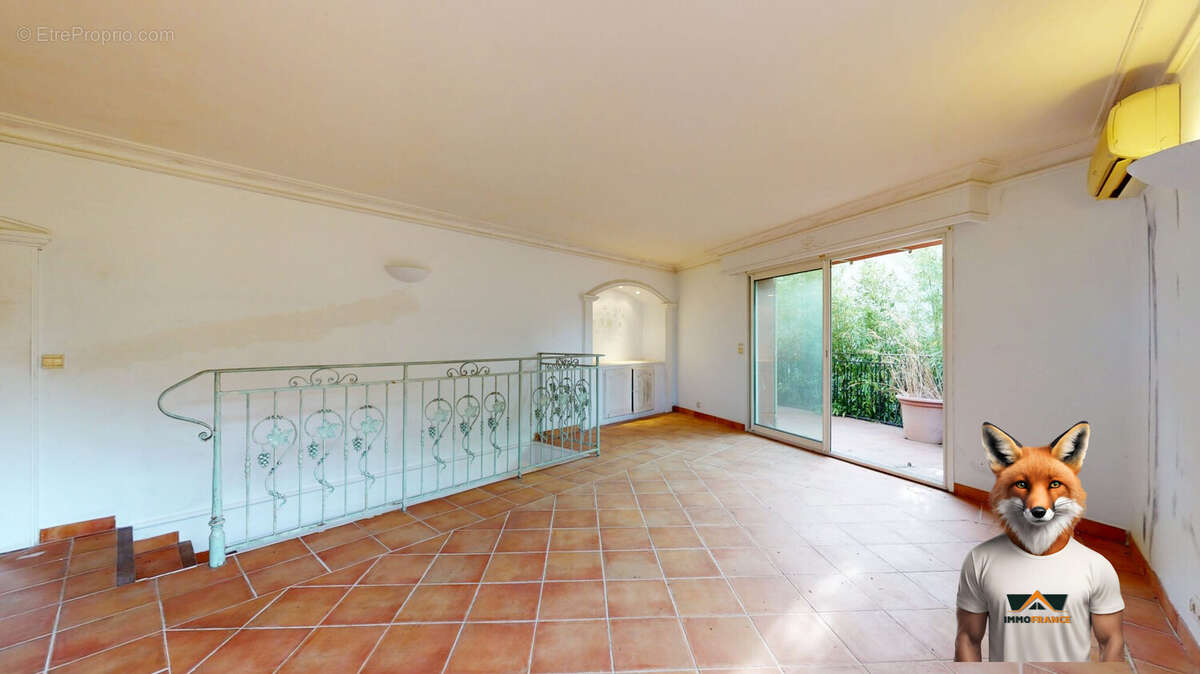 Appartement à COGOLIN