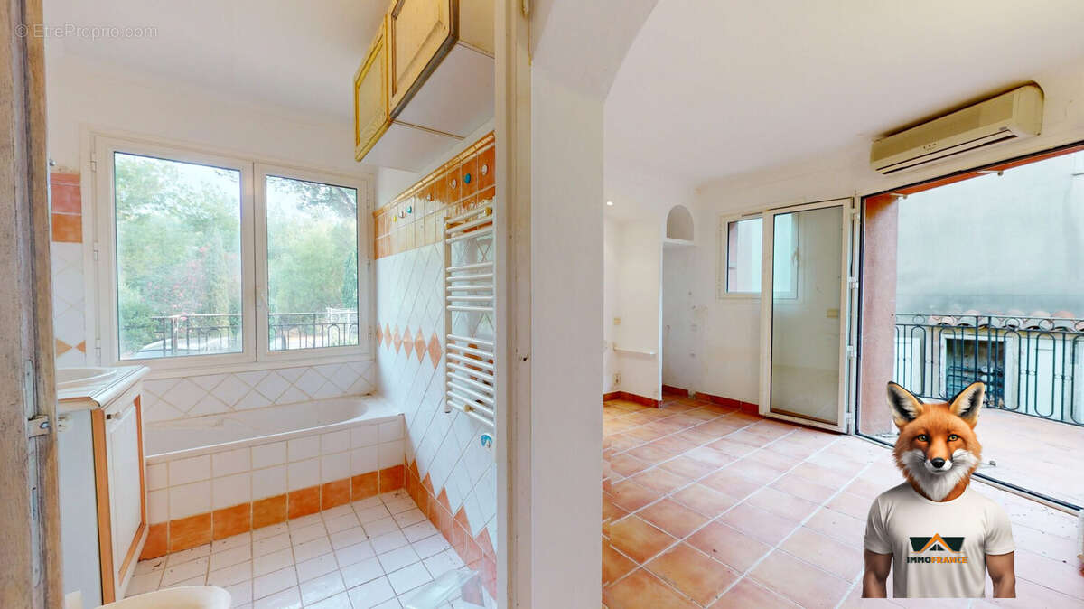 Appartement à COGOLIN