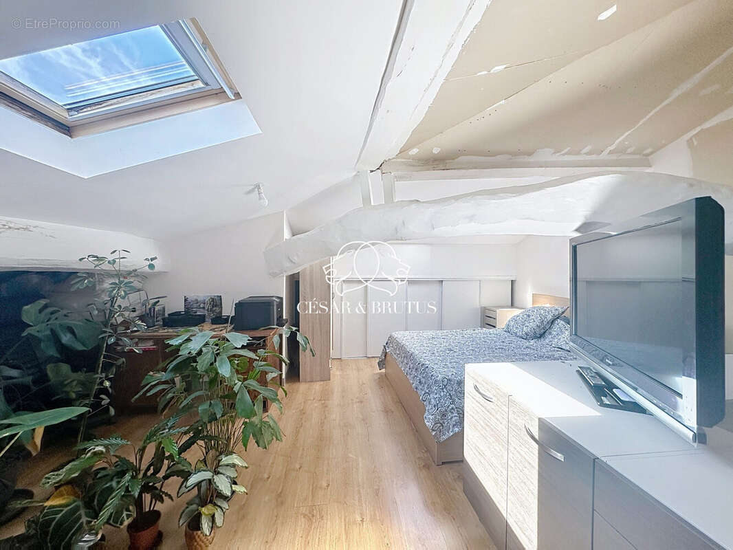 chambre 1 - Maison à SAINT-JEAN-LE-VIEUX