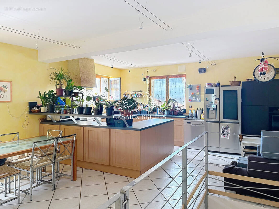 séjour cuisine 1 - Maison à SAINT-JEAN-LE-VIEUX