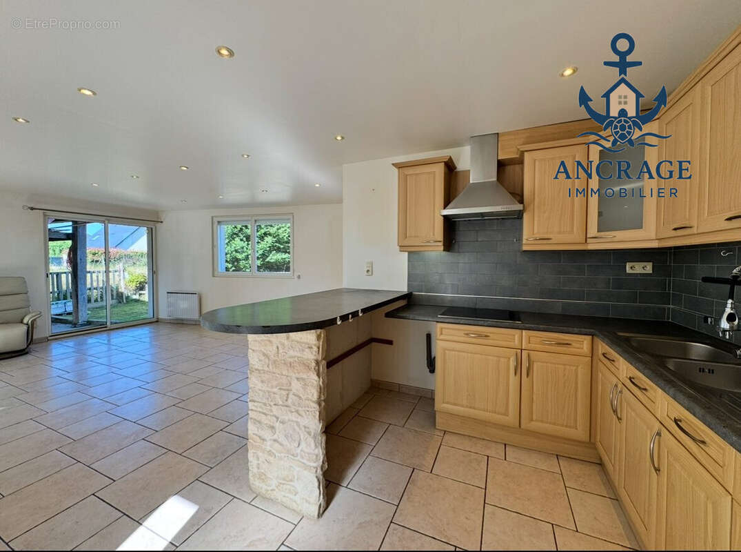 Maison à EQUEMAUVILLE