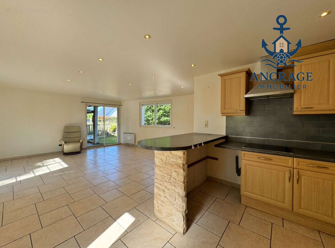 Maison à EQUEMAUVILLE