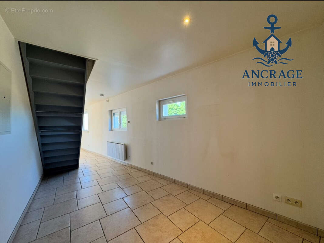 Maison à EQUEMAUVILLE