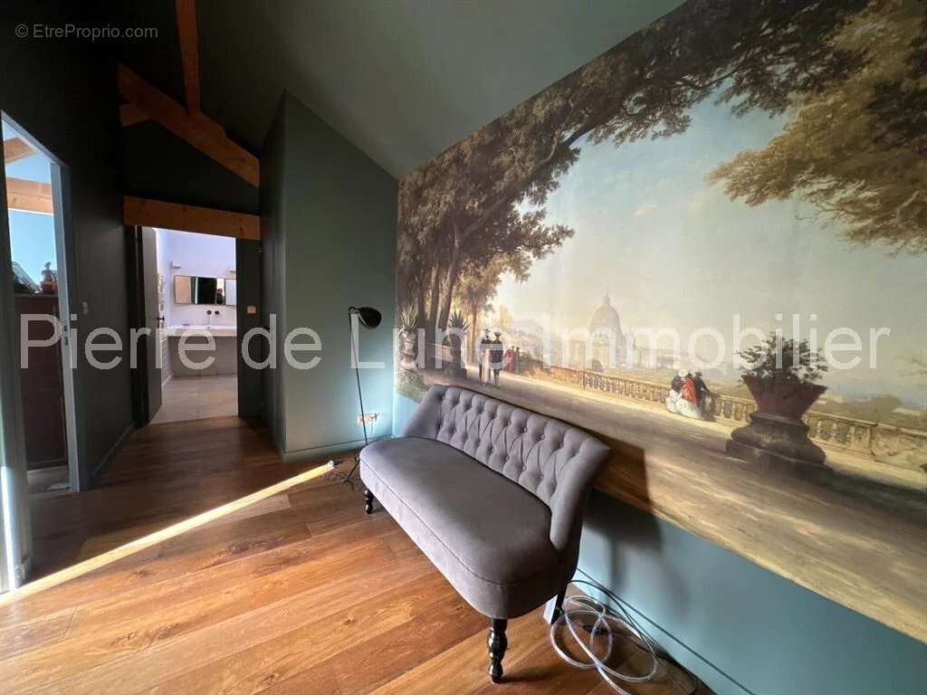 Maison à NEUVILLE-SUR-SAONE