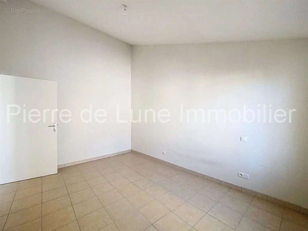 Appartement à PERTUIS