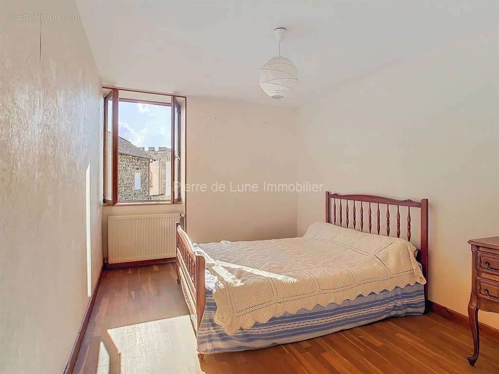 Maison à SAINT-VERAND