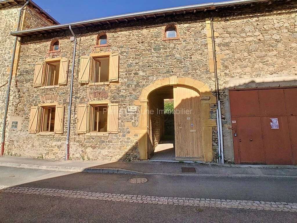 Maison à SAINT-VERAND