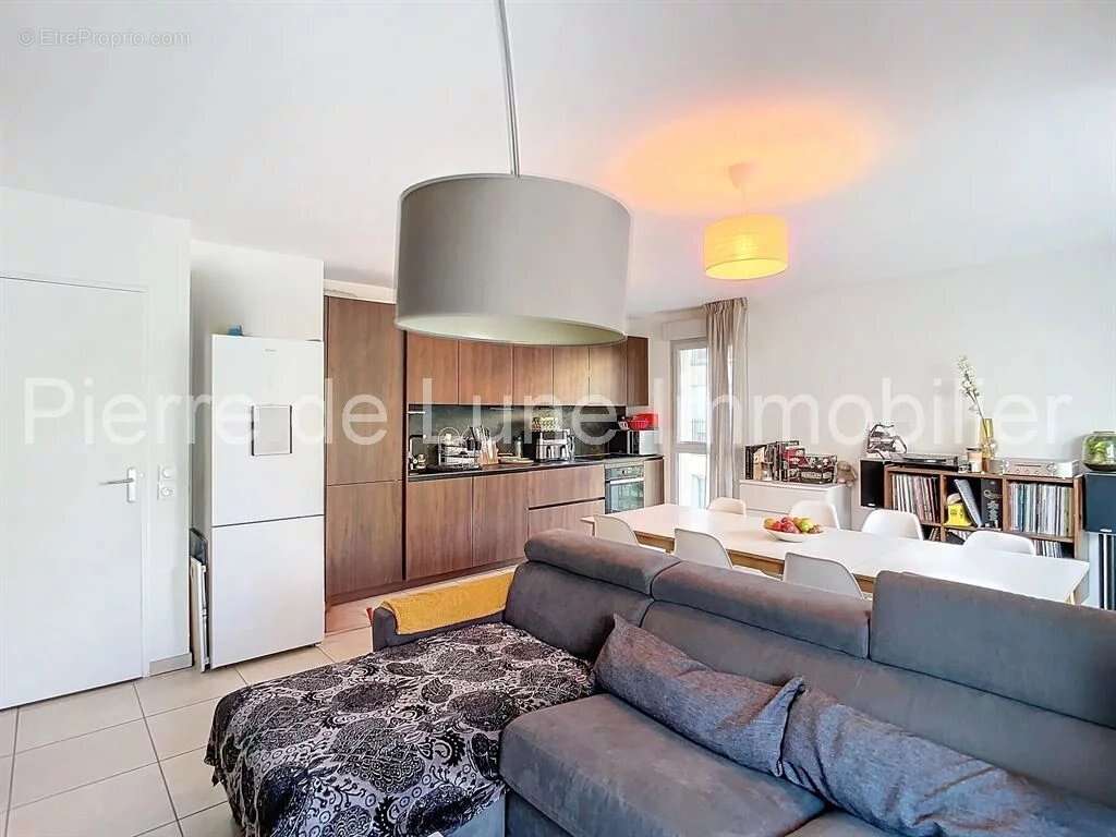 Appartement à CHAMPAGNE-AU-MONT-D&#039;OR