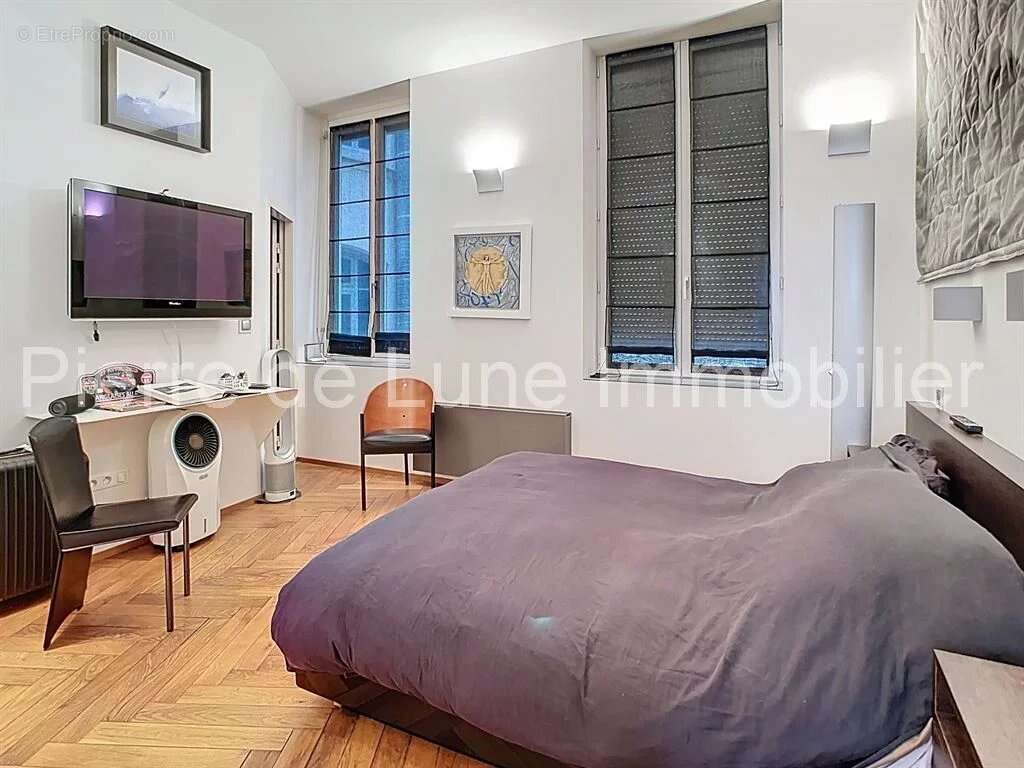 Appartement à LYON-1E