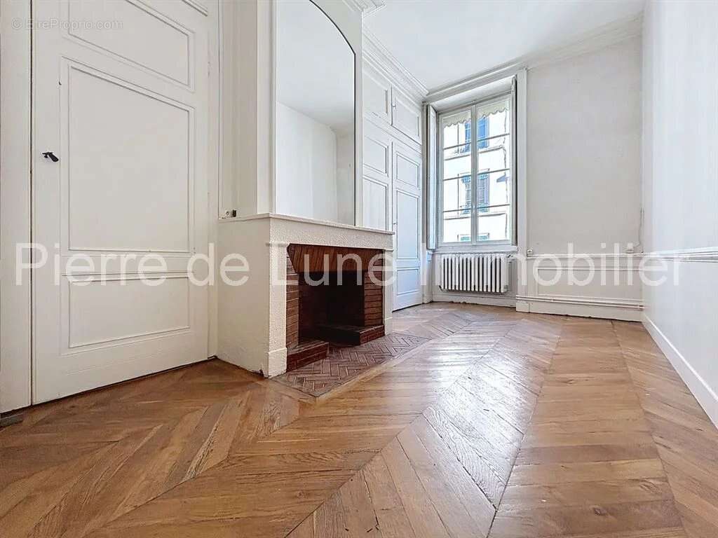 Appartement à LYON-6E