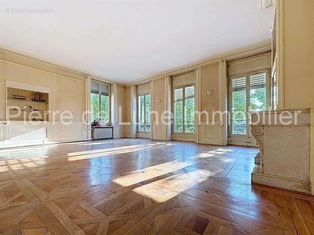 Appartement à LYON-6E