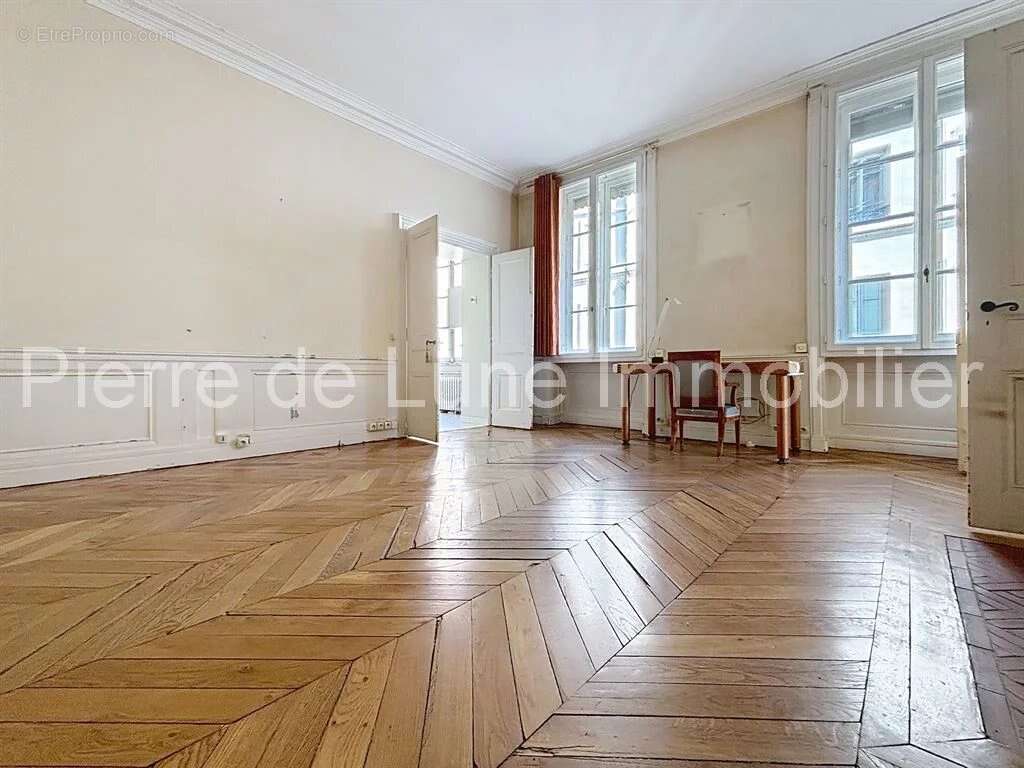 Appartement à LYON-6E