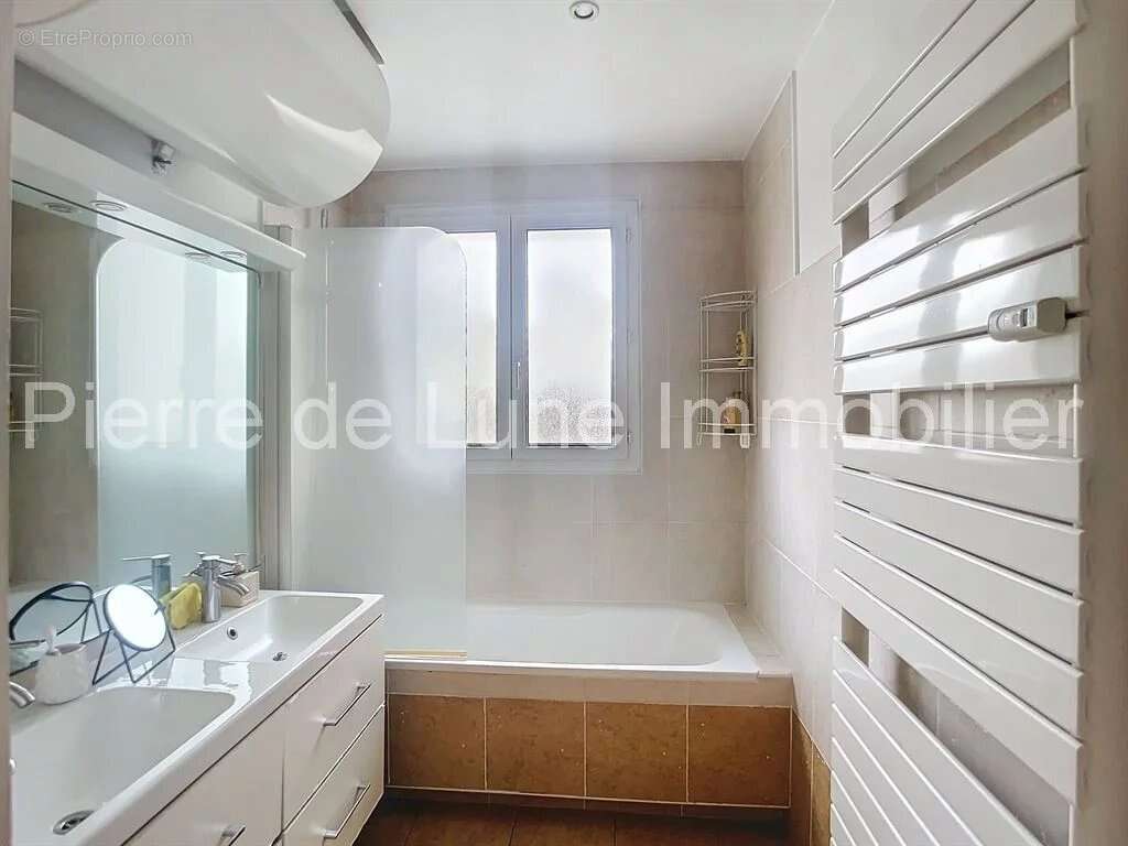 Appartement à LYON-6E
