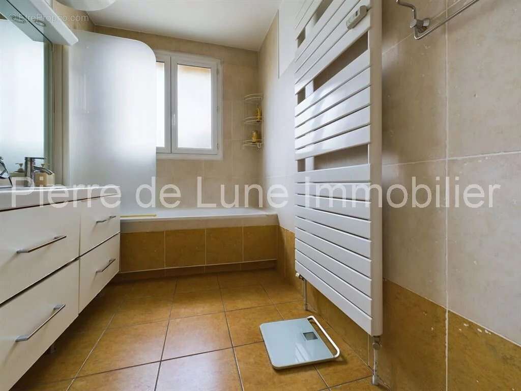 Appartement à LYON-6E