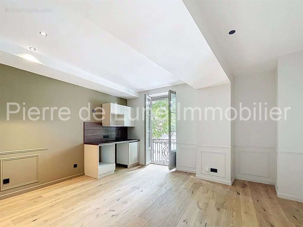 Appartement à LYON-1E