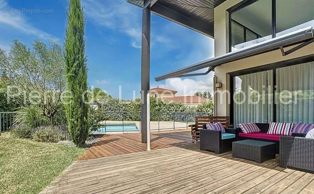 Maison à SAINT-GERMAIN-SUR-L&#039;ARBRESLE