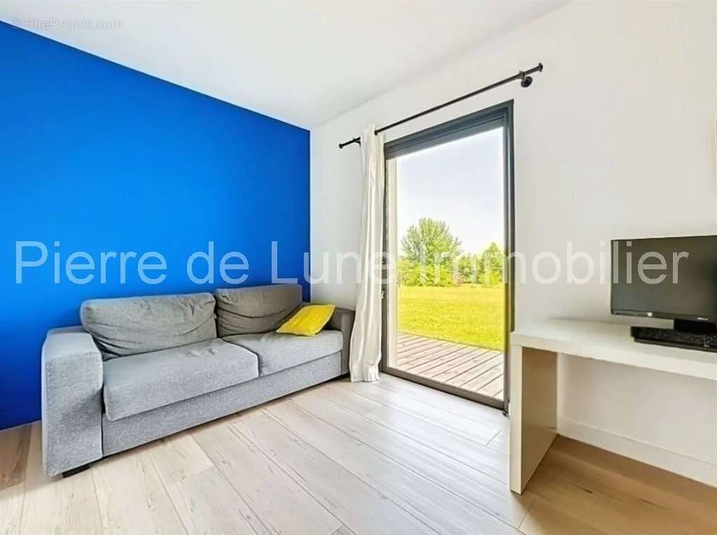 Maison à SAINT-GERMAIN-SUR-L&#039;ARBRESLE