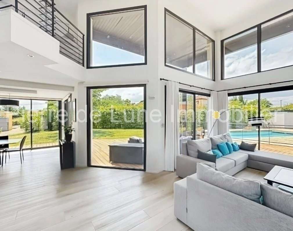 Maison à SAINT-GERMAIN-SUR-L&#039;ARBRESLE