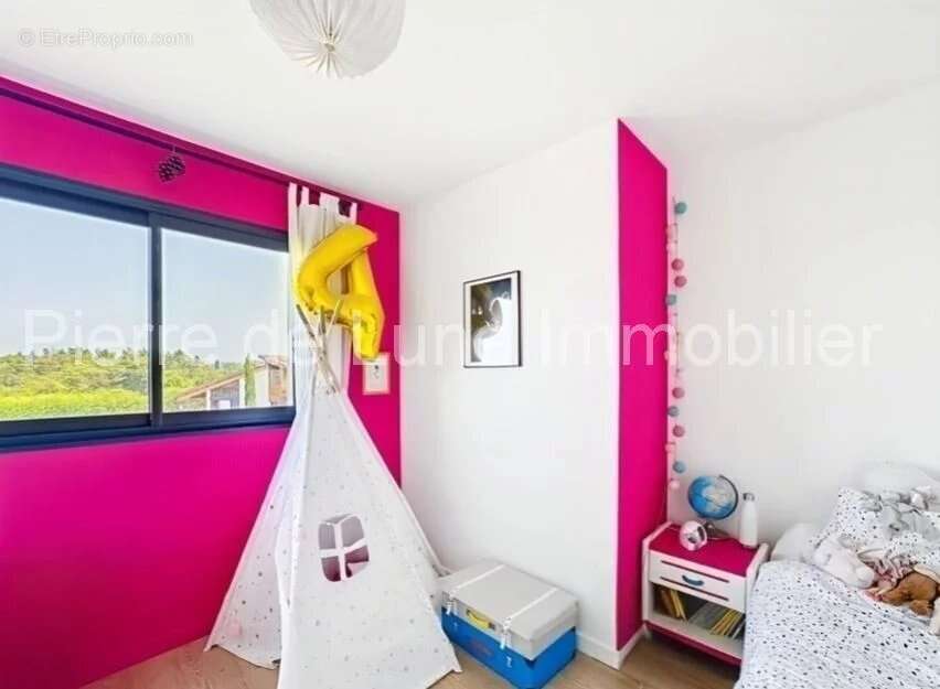 Maison à SAINT-GERMAIN-SUR-L&#039;ARBRESLE