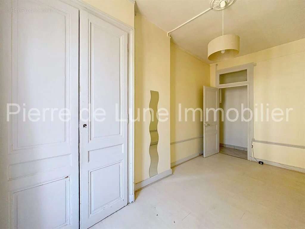 Appartement à LYON-1E
