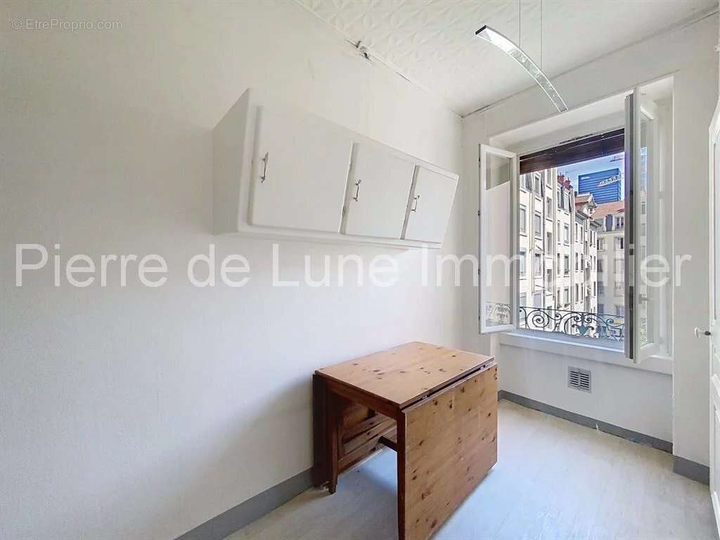 Appartement à LYON-1E
