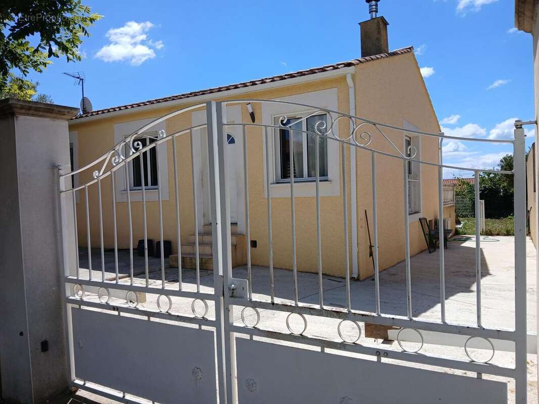 Maison à VILLEVEYRAC