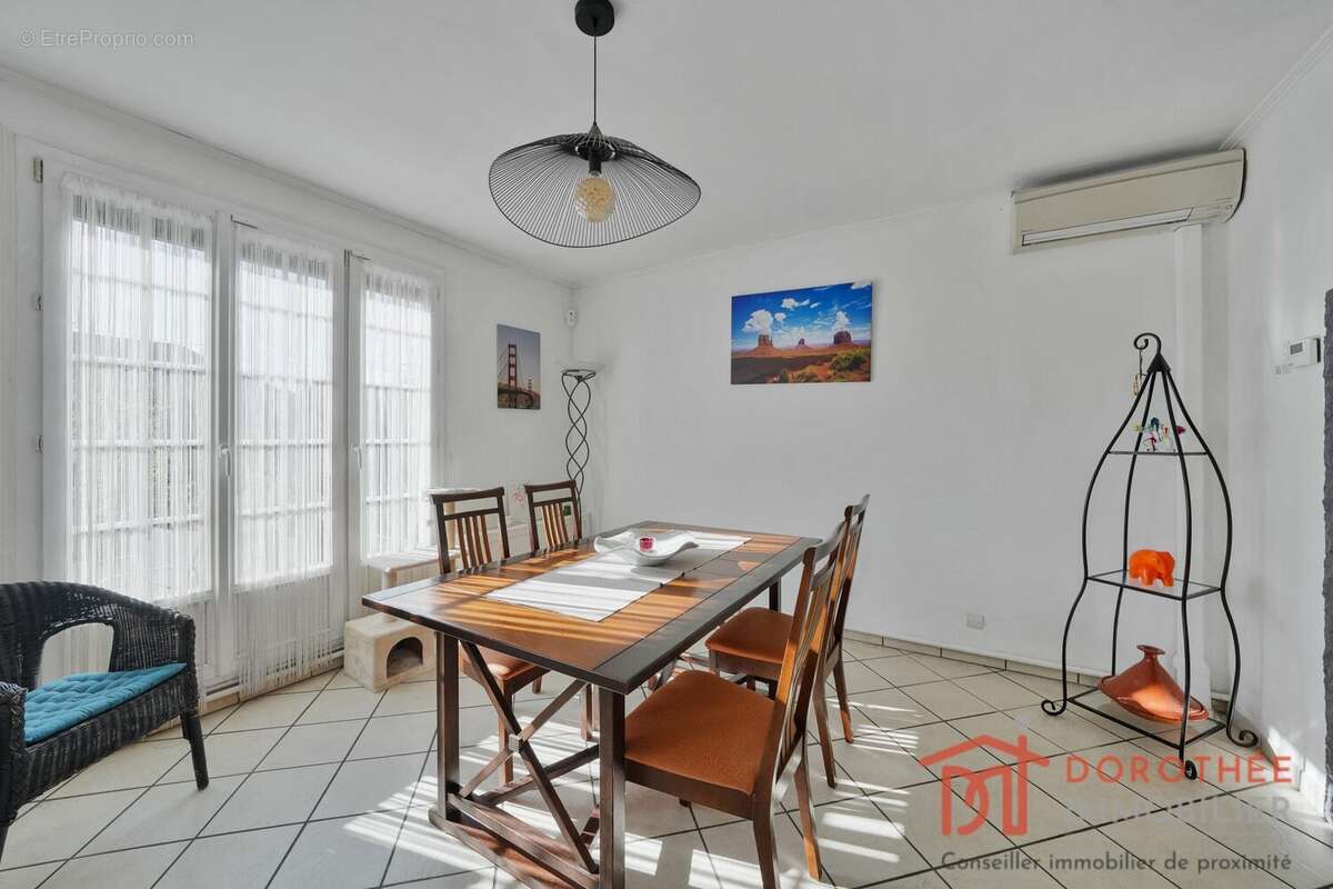 Maison à QUINCY-SOUS-SENART