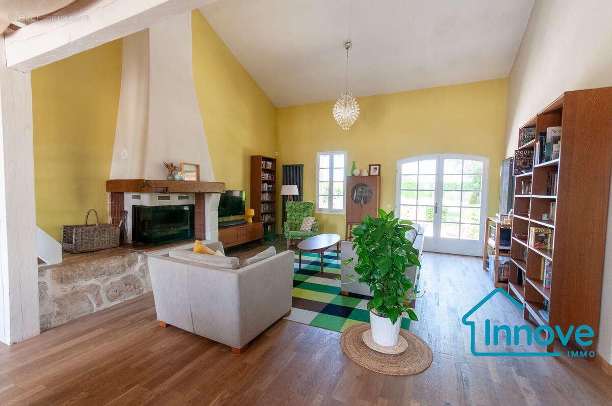 Maison à VERDUN-SUR-GARONNE