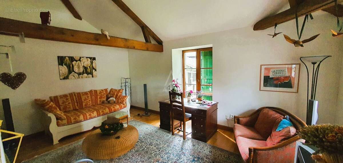 Maison à SOMMEVOIRE