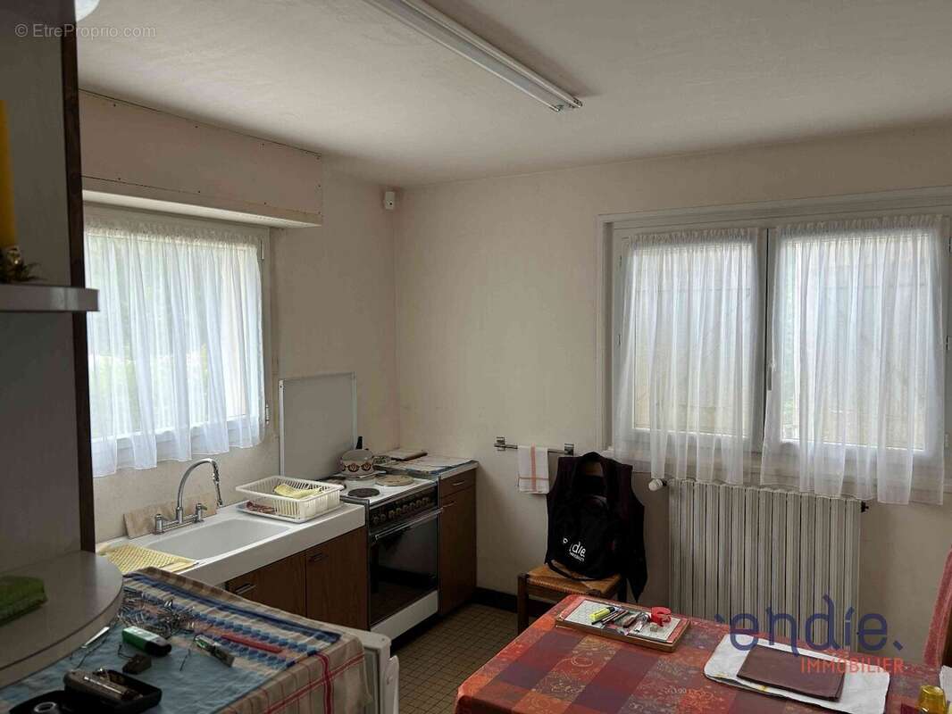 Maison à SAINT-EVARZEC